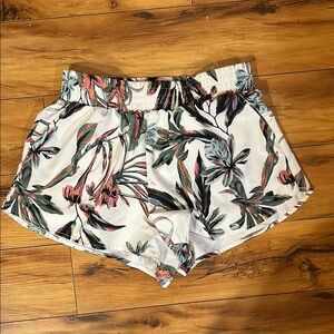 🌺 | O’Neil | Floral Women's Shorts